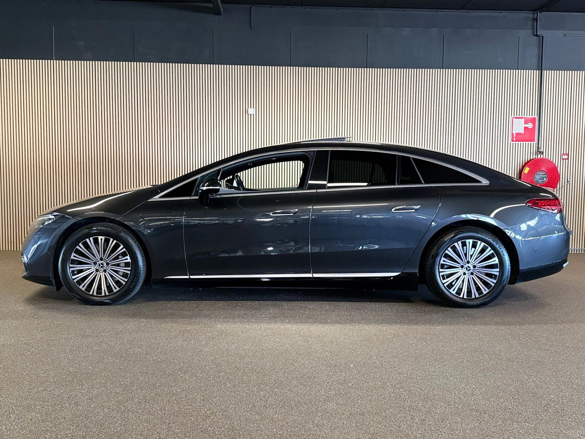 Hoofdafbeelding Mercedes-Benz EQS