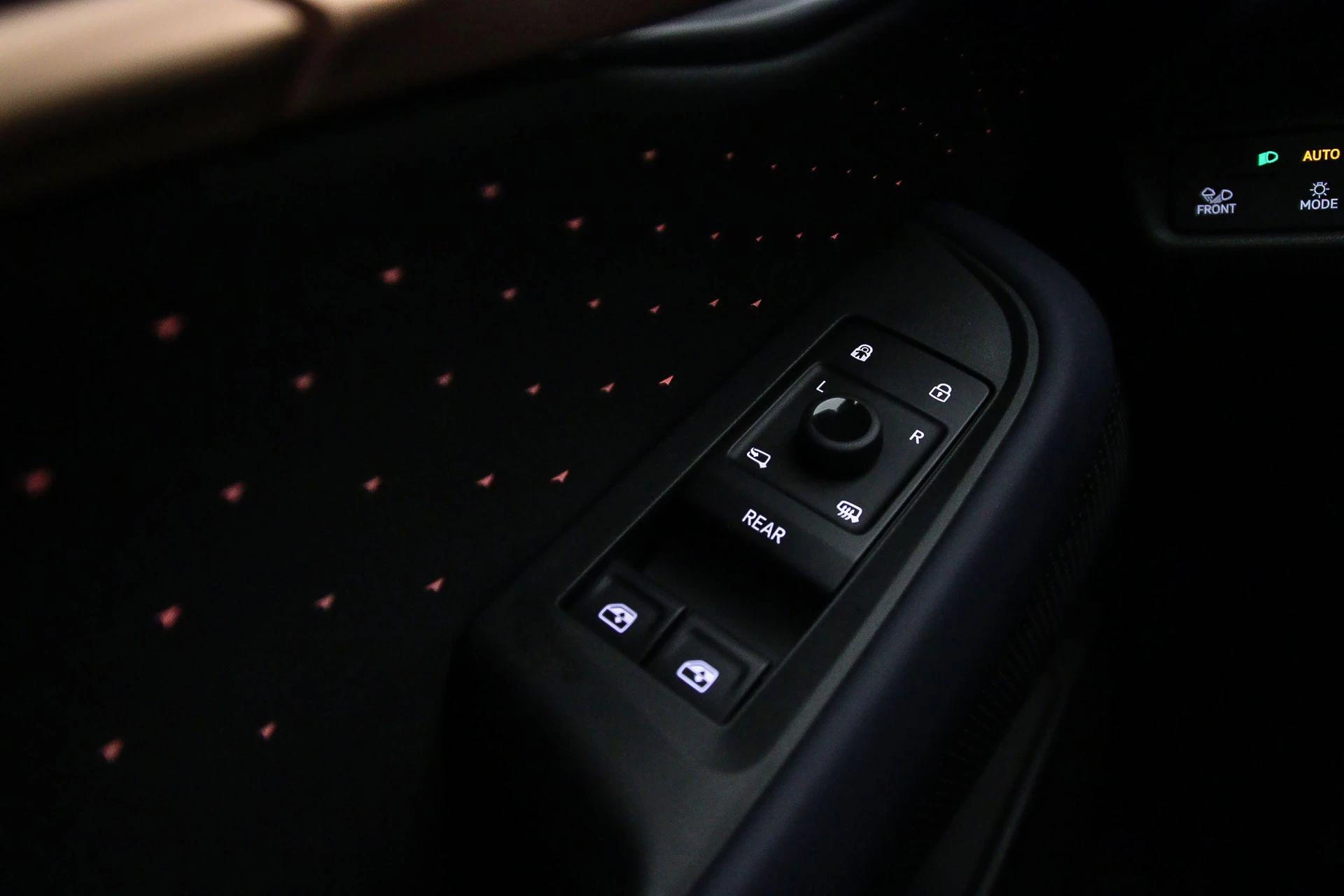 Hoofdafbeelding CUPRA Tavascan