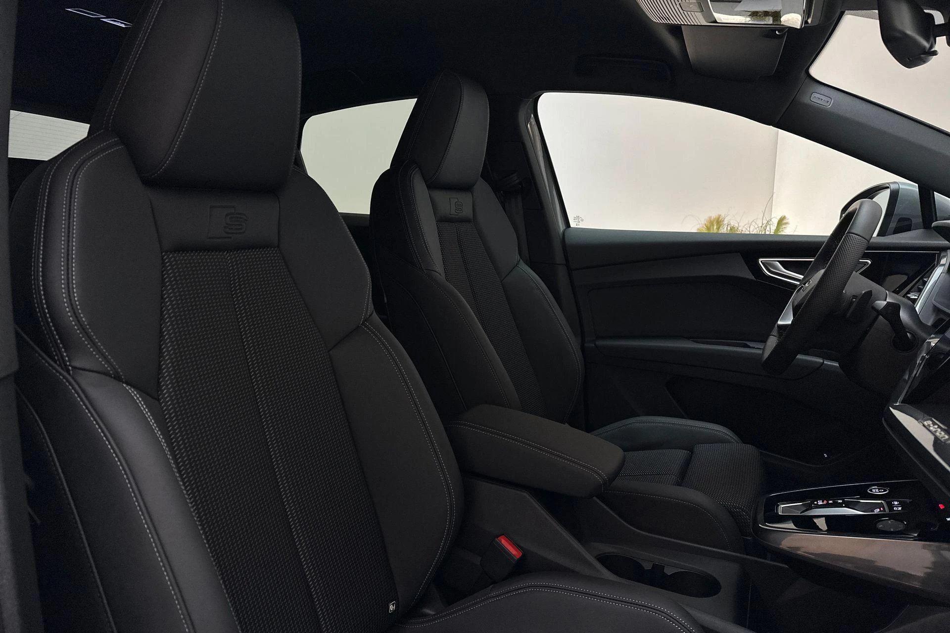 Hoofdafbeelding Audi Q4 e-tron