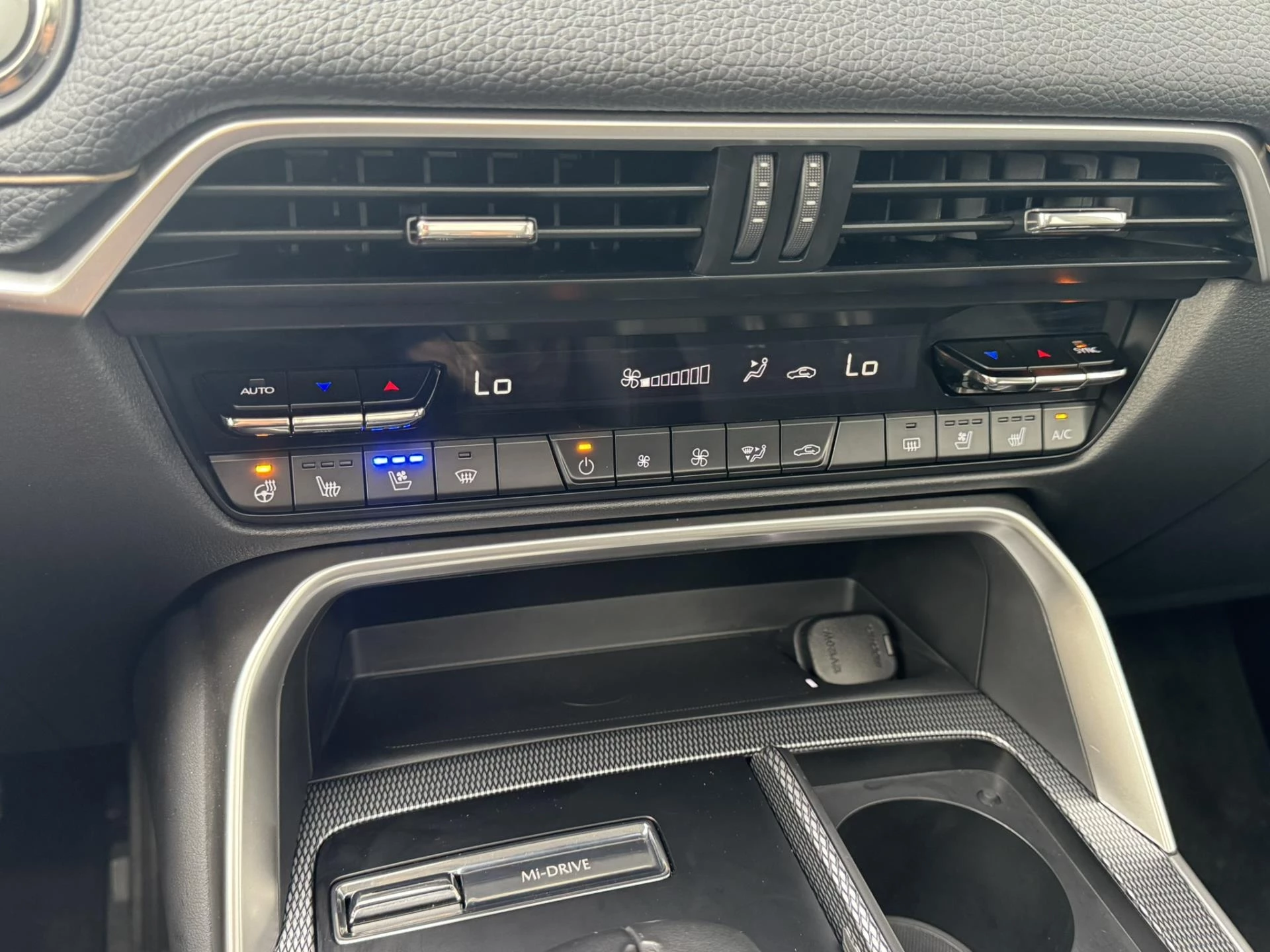 Hoofdafbeelding Mazda CX-60