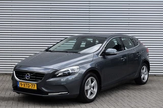 Hoofdafbeelding Volvo V40 Volvo V40 1.6 T3 MOMENTUM / NAVI / PDC / STOEL VERW. / TREKHAAK
