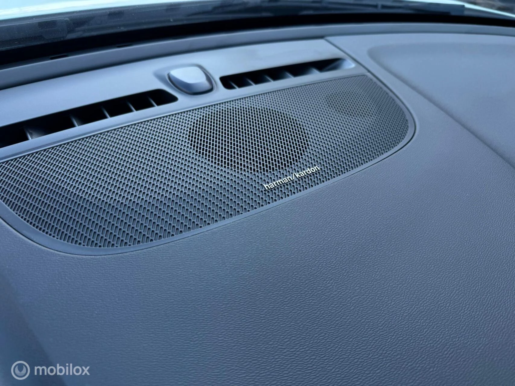 Hoofdafbeelding Volvo C40