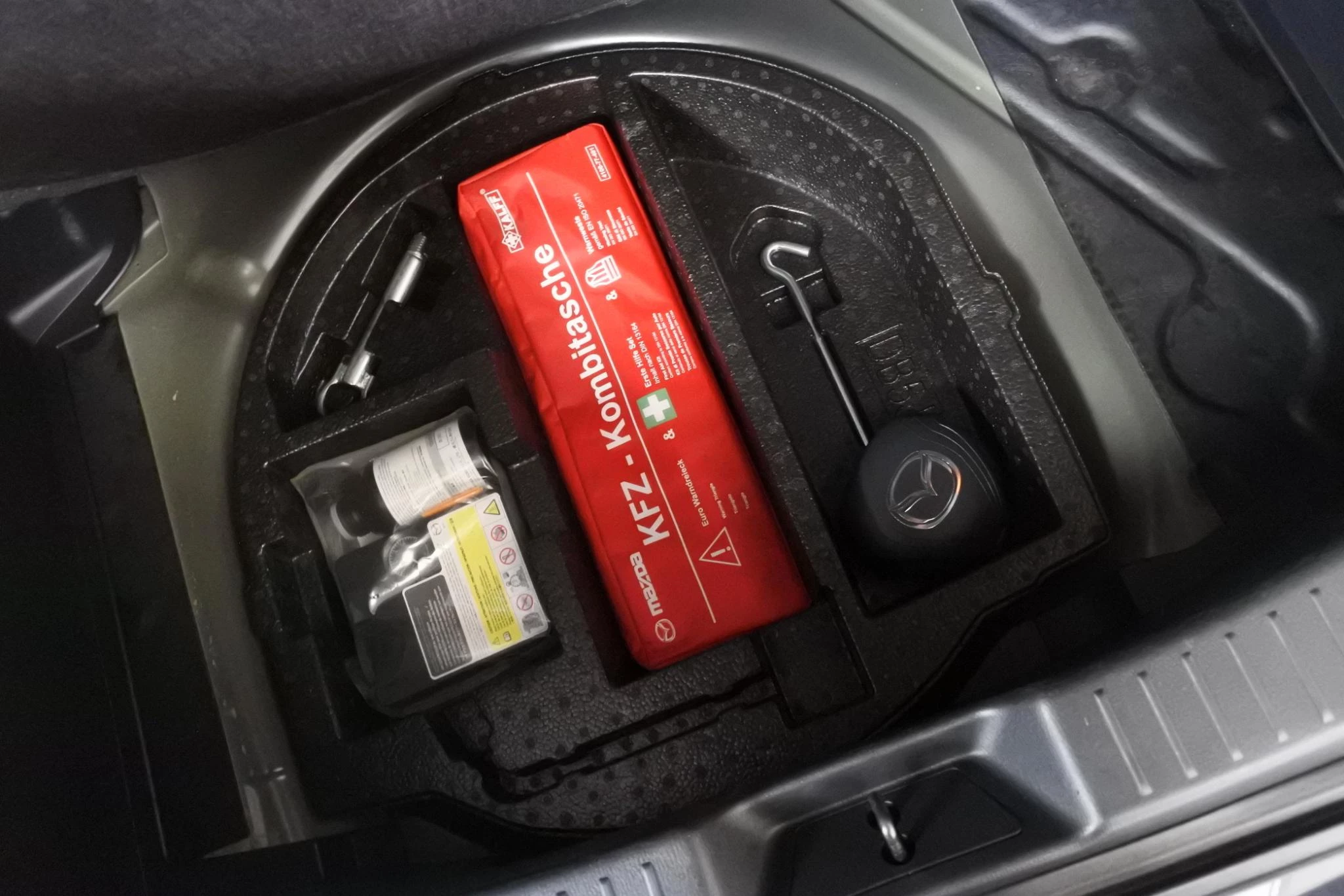 Hoofdafbeelding Mazda 2