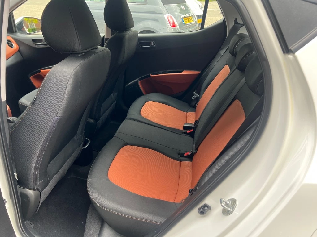 Hoofdafbeelding Hyundai i10