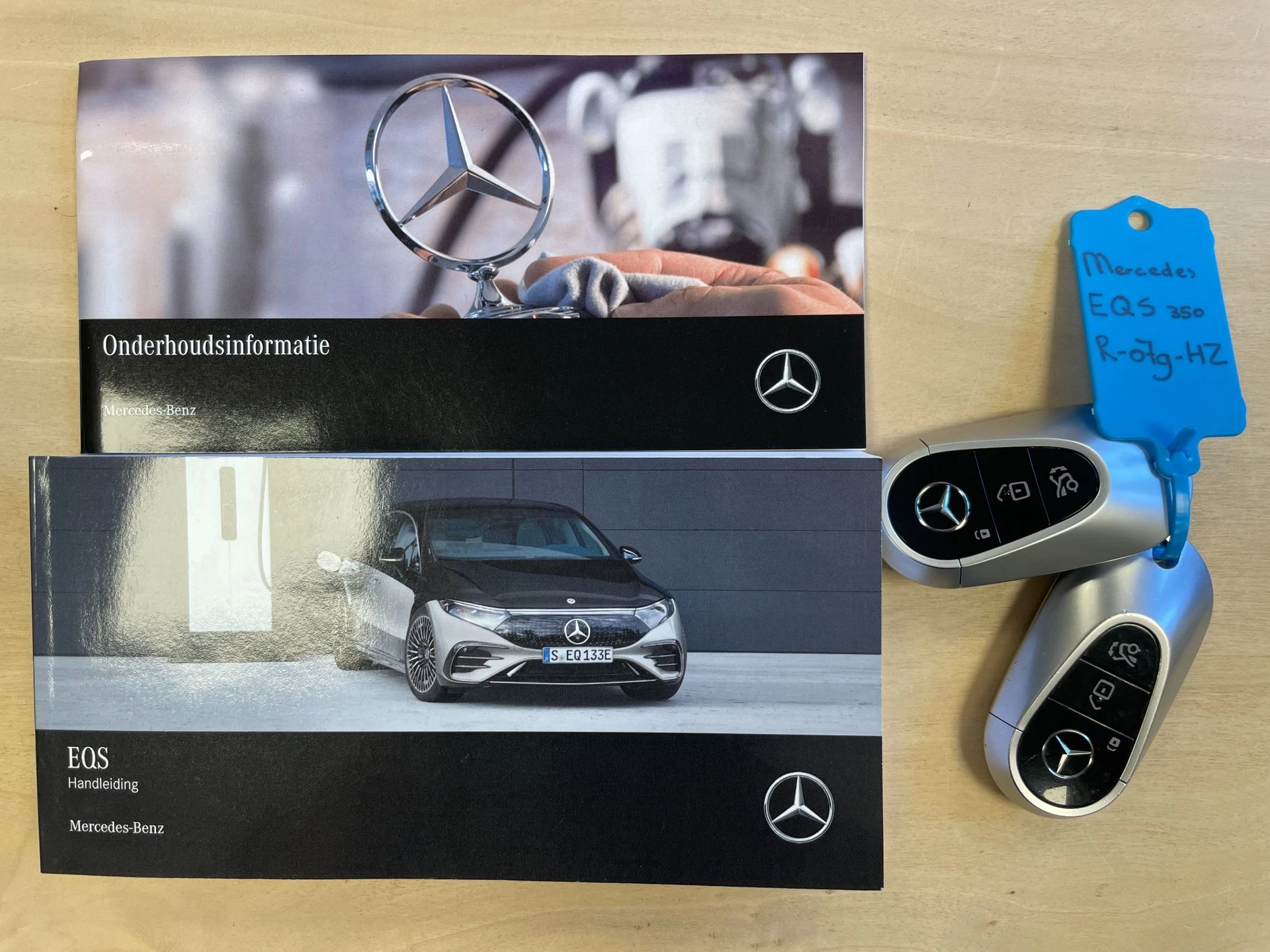 Hoofdafbeelding Mercedes-Benz EQS