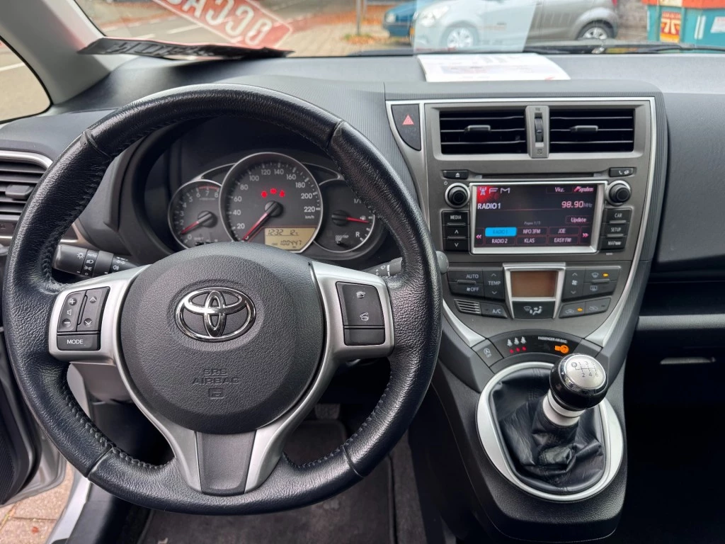 Hoofdafbeelding Toyota Verso-S