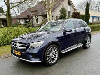 Hoofdafbeelding Mercedes-Benz GLC Mercedes-Benz GLC-klasse 250 4MATIC 211PK AMG•Pano•Trekhaak