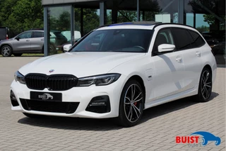 BMW 3 Serie touring 330e 293pk M-Sport PANO LASER TREKHAAK 19"