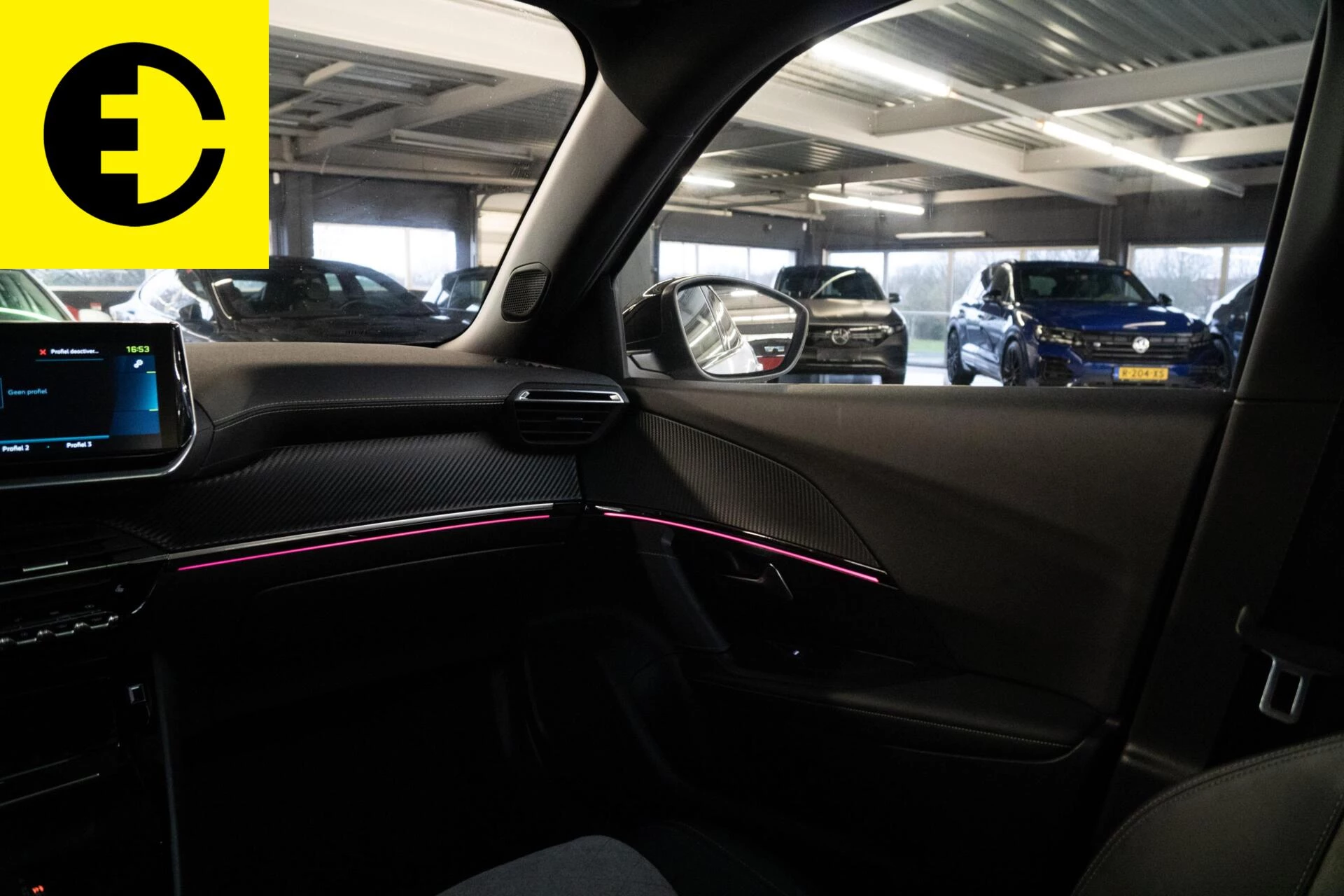 Hoofdafbeelding Peugeot e-2008