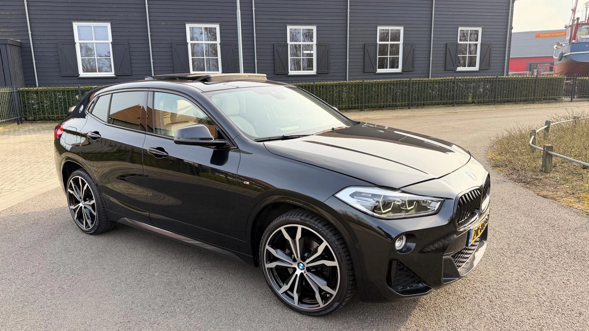 Hoofdafbeelding BMW X2