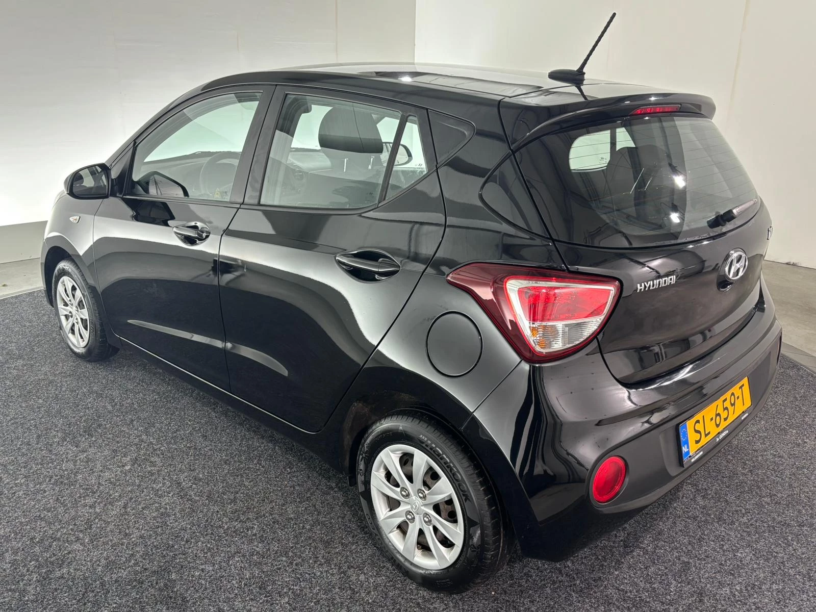 Hoofdafbeelding Hyundai i10
