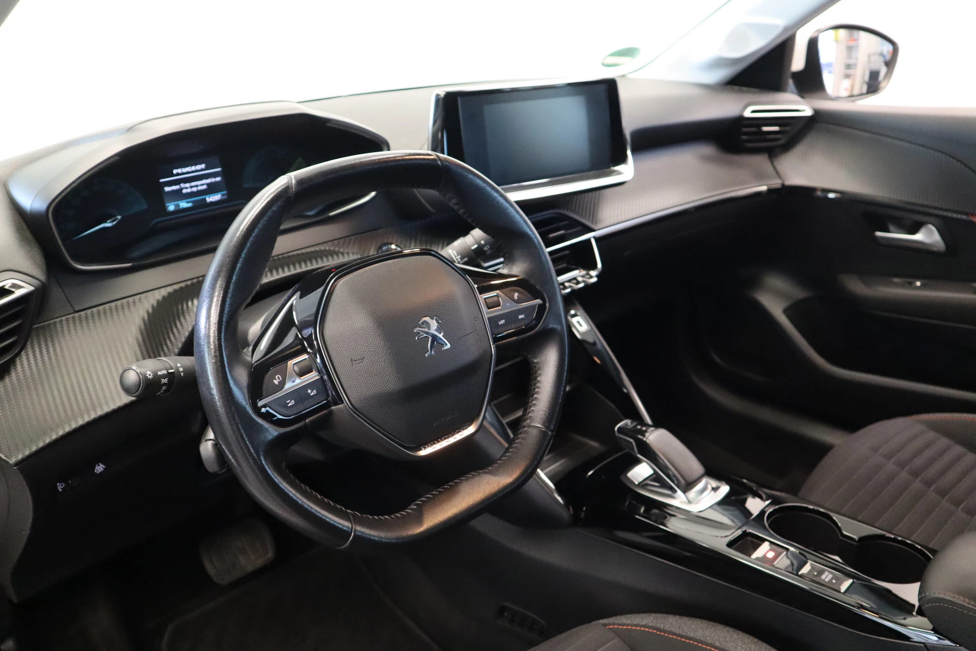 Hoofdafbeelding Peugeot e-208