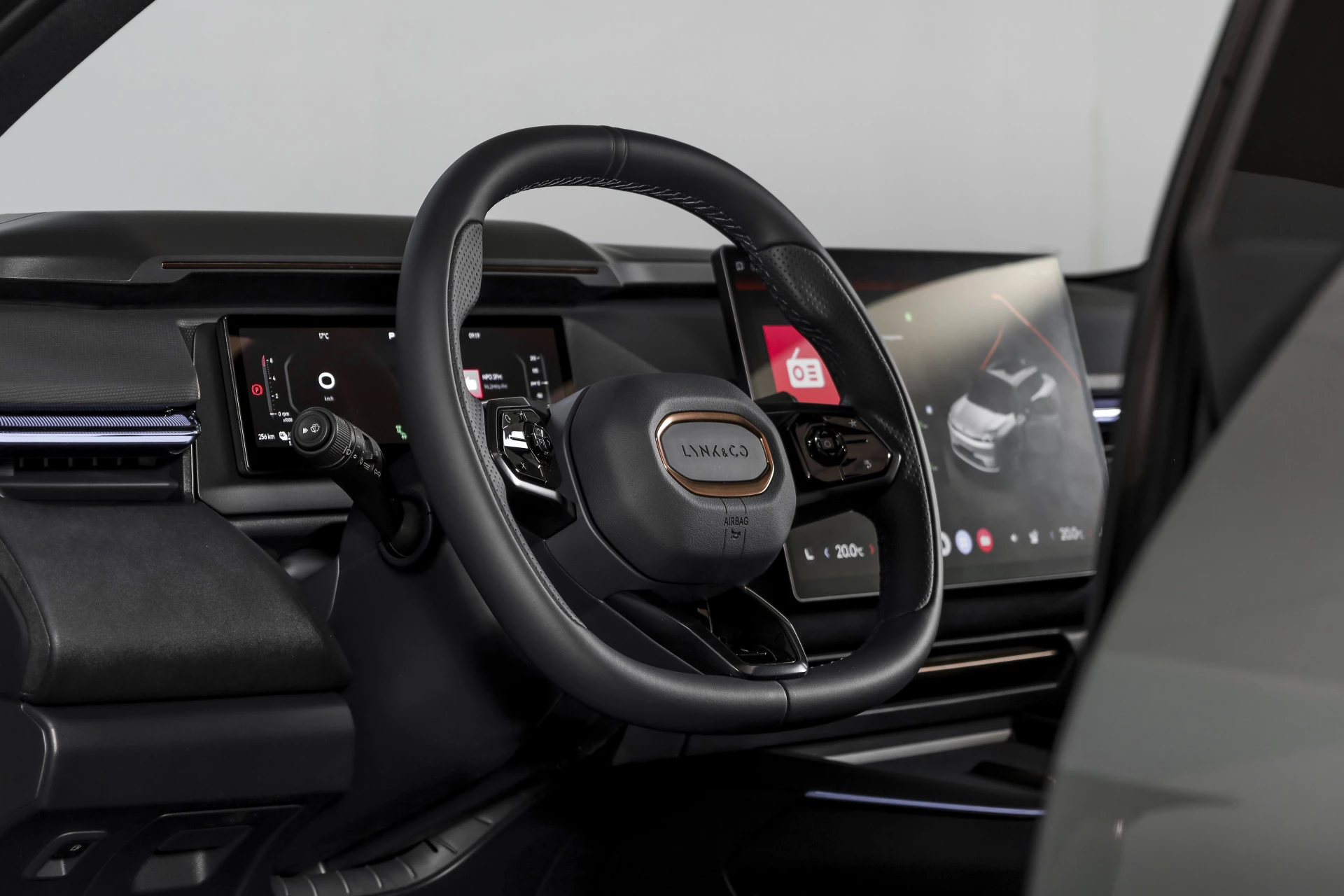 Hoofdafbeelding Lynk & Co 08