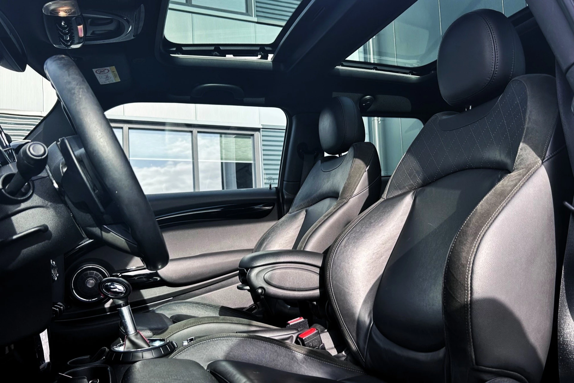 Hoofdafbeelding MINI Cooper S