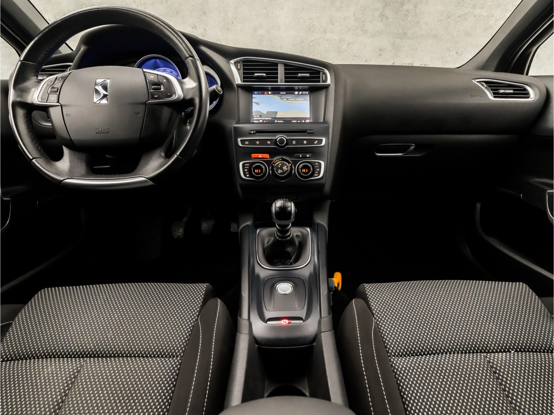 Hoofdafbeelding DS DS 4