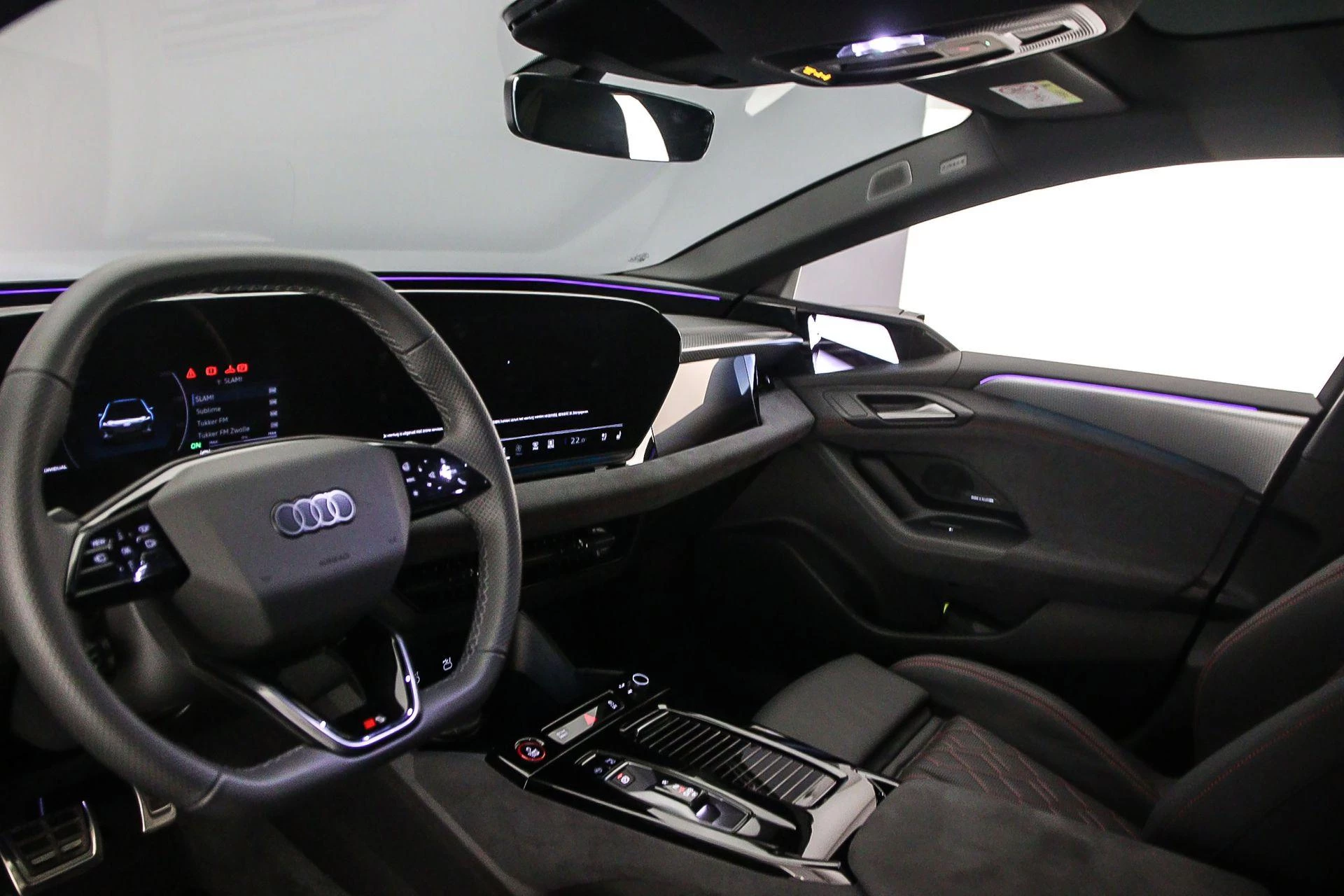 Hoofdafbeelding Audi A6 Avant e-tron