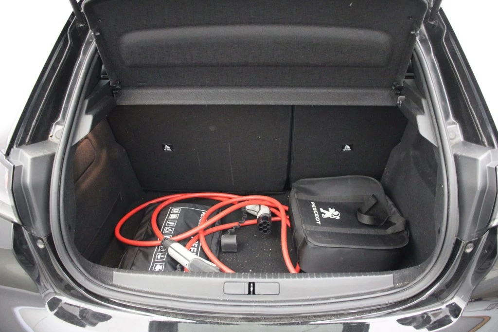 Hoofdafbeelding Peugeot e-208