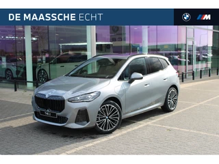 BMW 2 Serie Active Tourer 225e xDrive High Executive M Sport Automaat / Panoramadak / Trekhaak / Sportstoelen / Adaptieve LED / M Adaptief onderstel / Head-Up / Parking Assistant Plus
