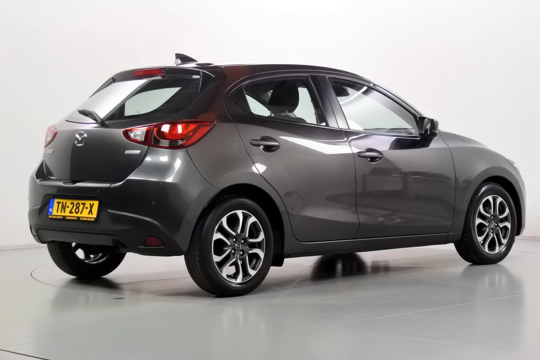 Hoofdafbeelding Mazda 2