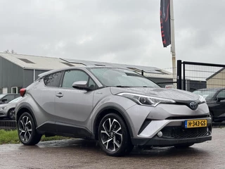 Toyota C-HR 1.8 Hybrid Bi-Tone automaat cruise navigatie