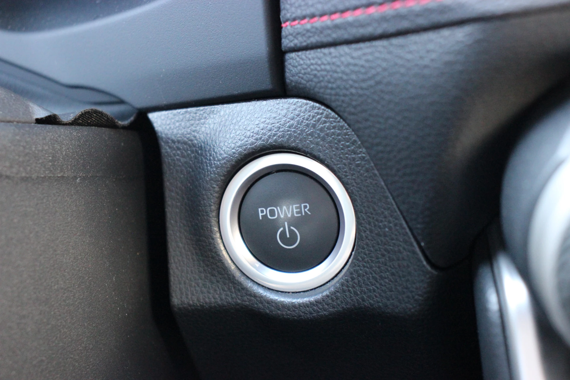 Hoofdafbeelding Suzuki Across