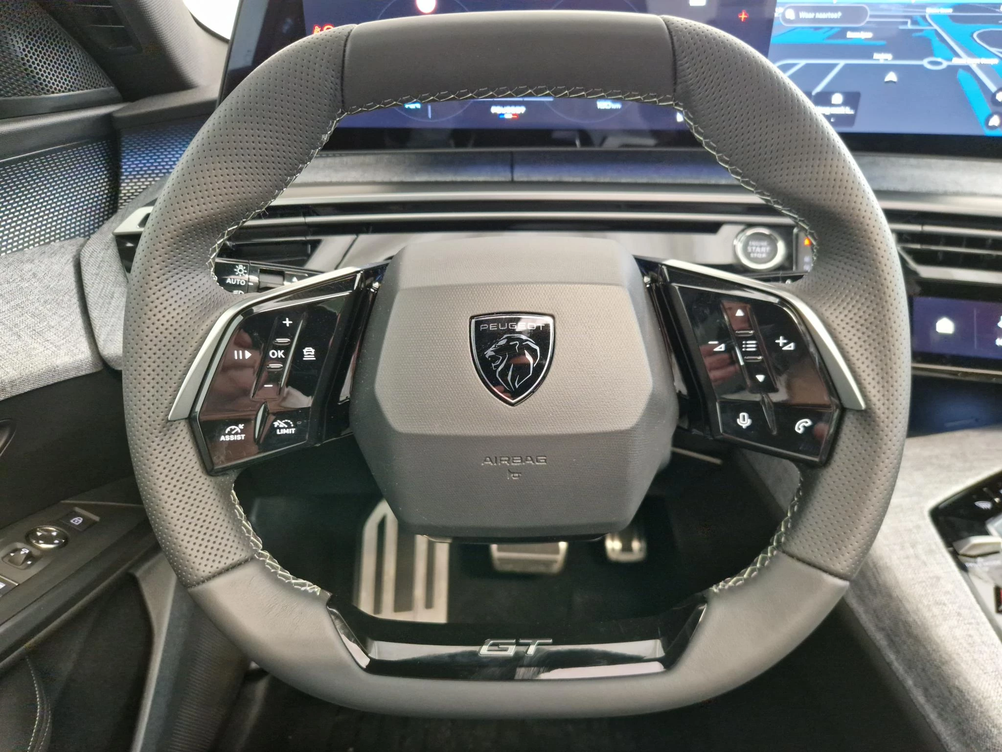 Hoofdafbeelding Peugeot e-5008