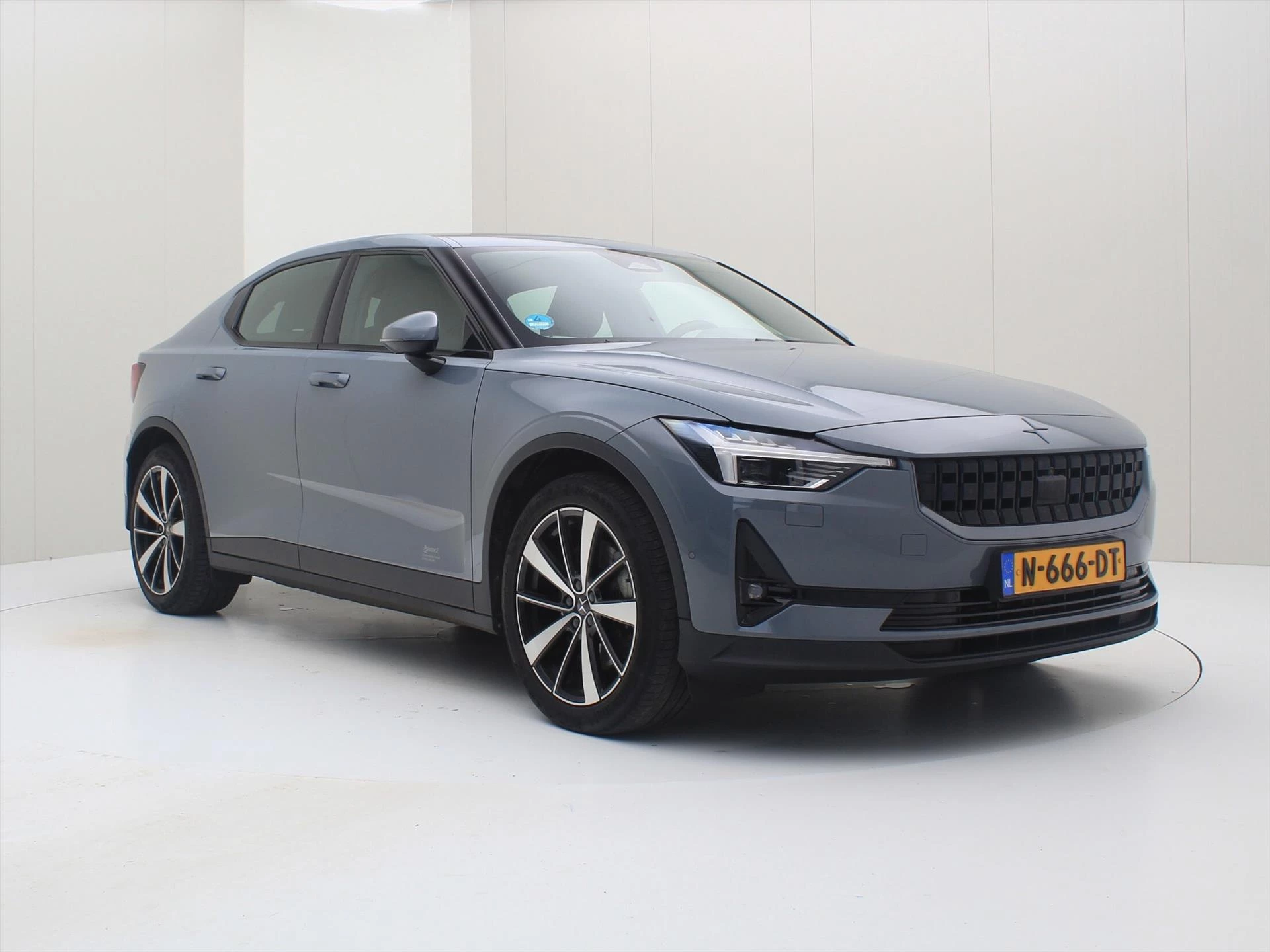 Hoofdafbeelding Polestar 2
