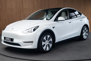 Hoofdafbeelding Tesla Model Y Tesla Model Y Long Range AWD 75 kWh Full Self driving 3 - warmtepomp - Cruise Controll Adaptief - 360 Camera - Wit leder