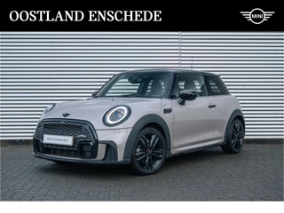 MINI Cooper Hatchback John Cooper Works / Panoramadak / Achteruitrijcamera / LED / JCW Sportstoelen / Adaptief onderstel