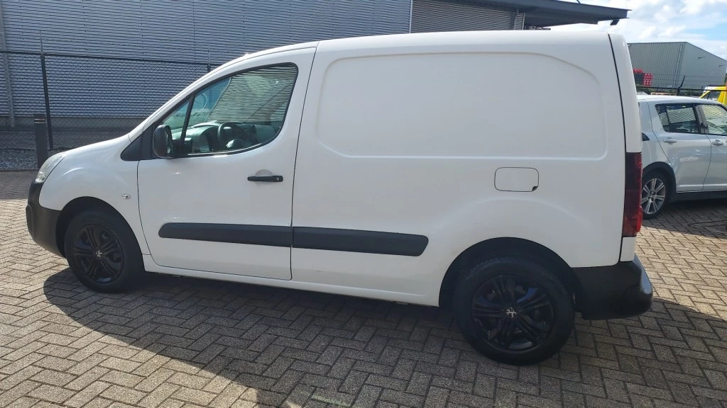 Hoofdafbeelding Peugeot Partner