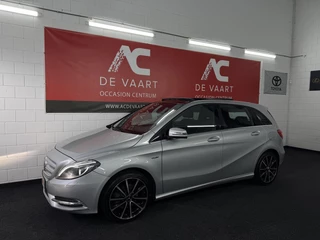 Hoofdafbeelding Mercedes-Benz B-Klasse Mercedes B-klasse 200 - PANODAK/XENON/CARPLAY/PDC/NAP