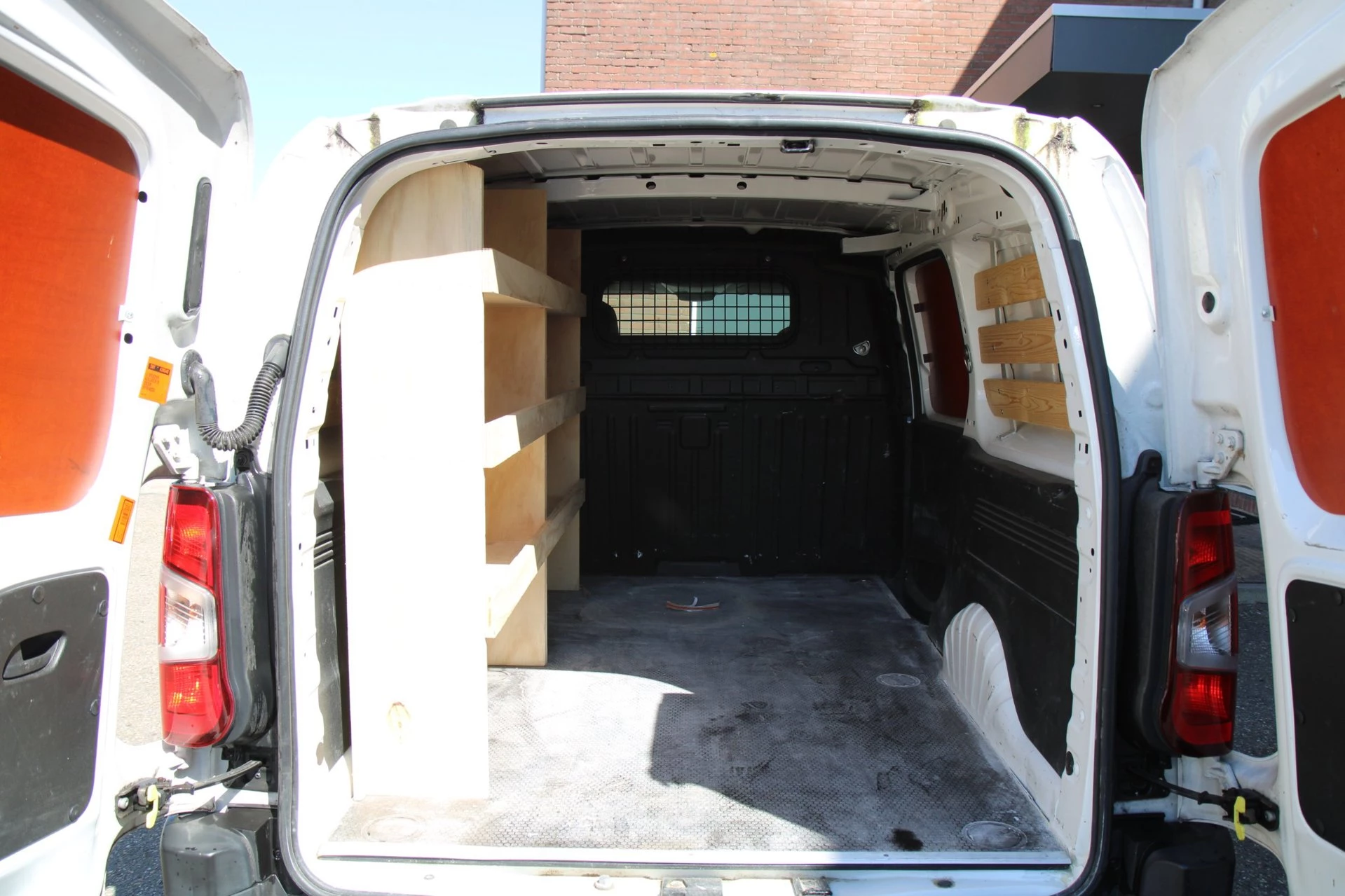 Hoofdafbeelding Peugeot Partner