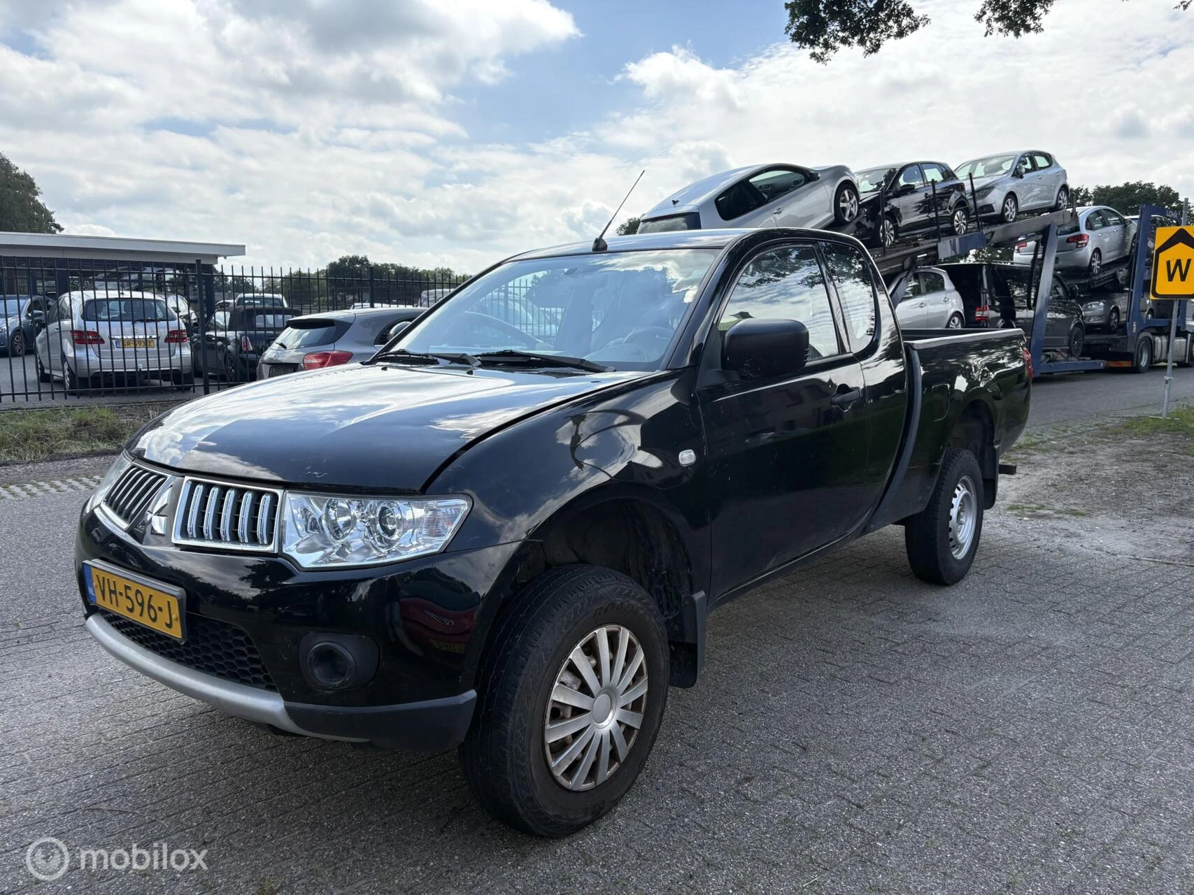 Hoofdafbeelding Mitsubishi L200