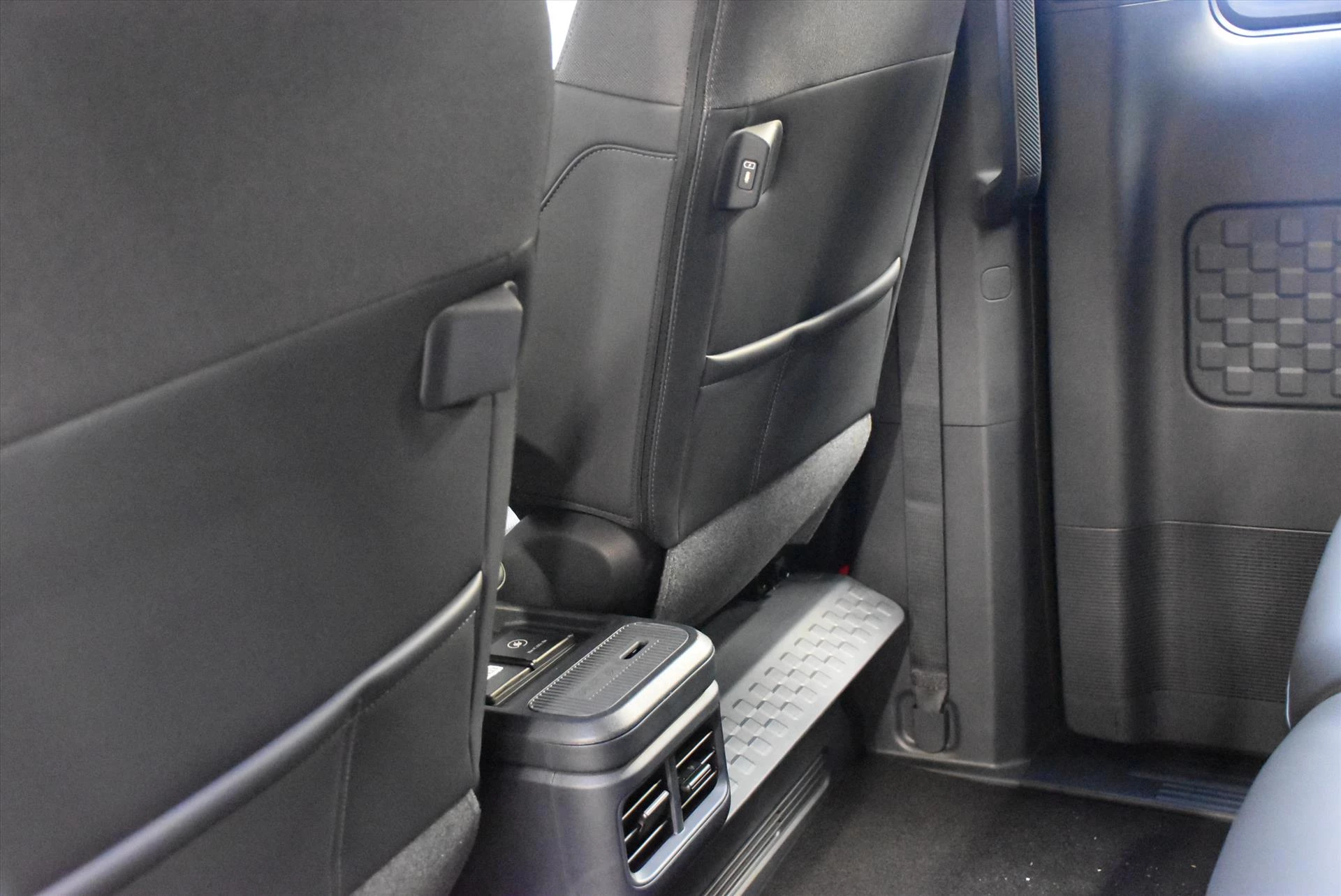 Hoofdafbeelding Kia Pv5 Passenger