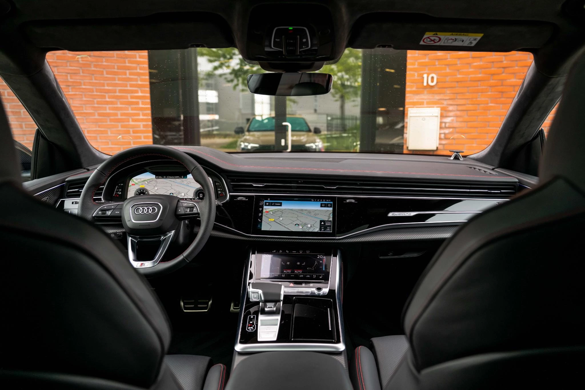 Hoofdafbeelding Audi Q8