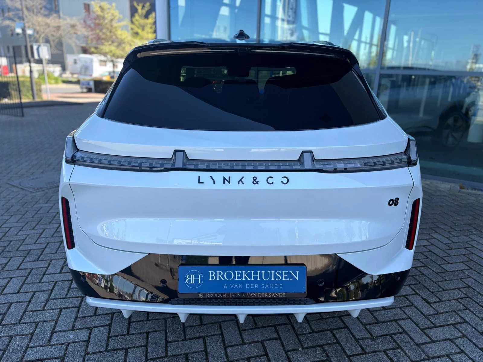 Hoofdafbeelding Lynk & Co 08