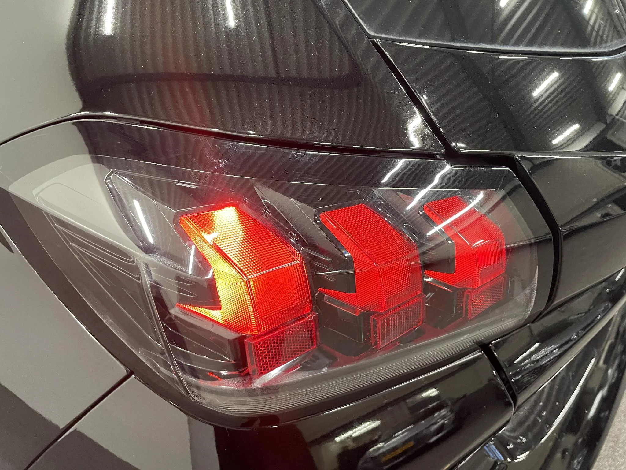 Hoofdafbeelding Peugeot e-208