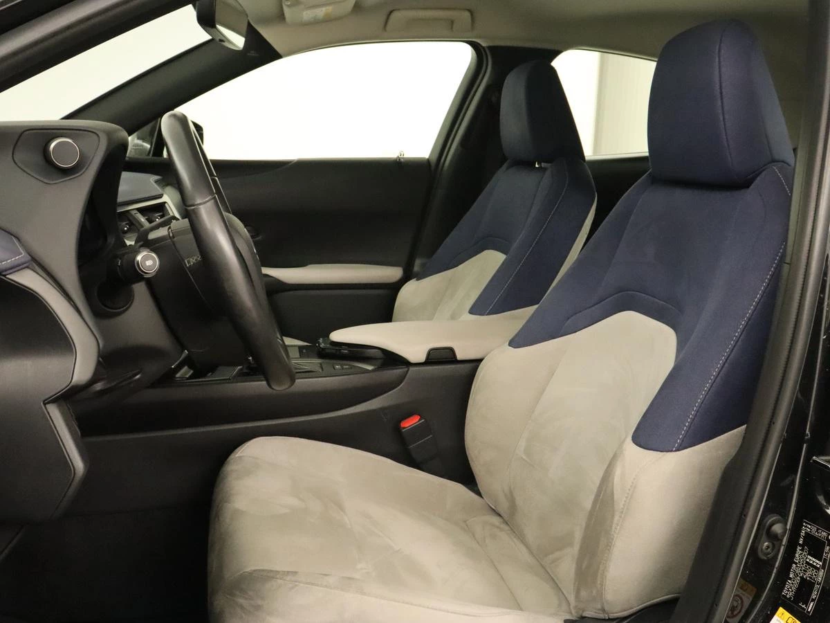 Hoofdafbeelding Lexus UX