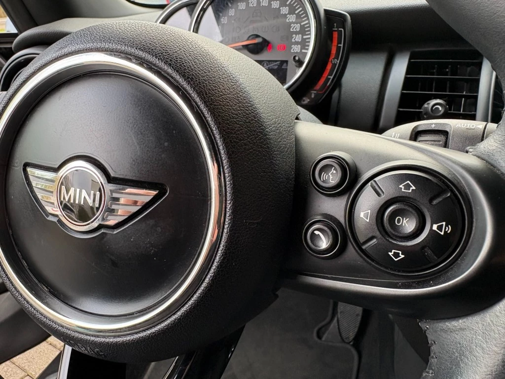 Hoofdafbeelding MINI One