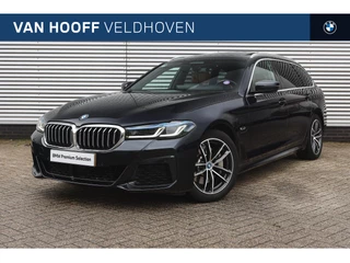 BMW 5 Serie Touring 530e High Executive M Sport Automaat / Panoramadak / Trekhaak / Stoelventilatie / Soft-Close / Massagefunctie / Laserlight / Achteruitrijcamera / Head-Up / Comfort Access