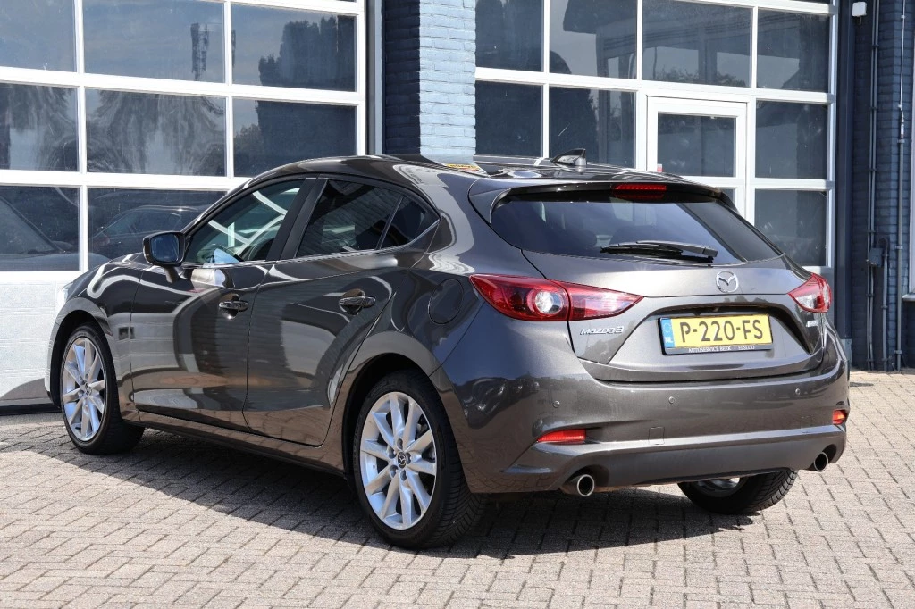 Hoofdafbeelding Mazda 3