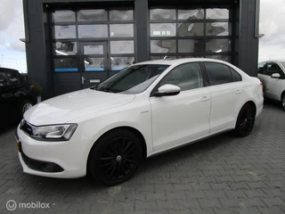 Hoofdafbeelding Volkswagen Jetta Volkswagen Jetta 1.4 TSI Hybrid Highline Camera Trekhaak NL auto
