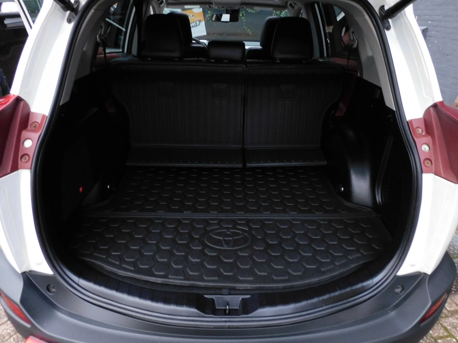 Hoofdafbeelding Toyota RAV4