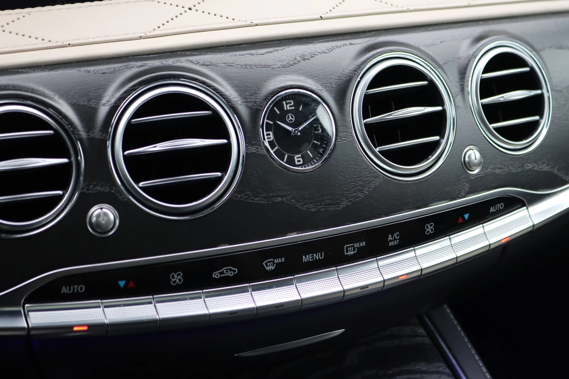 Hoofdafbeelding Mercedes-Benz S-Klasse