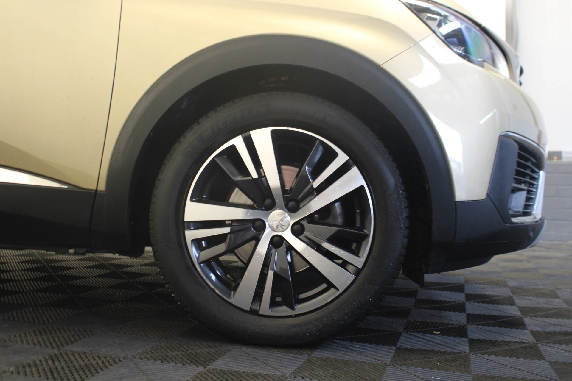 Hoofdafbeelding Peugeot 5008
