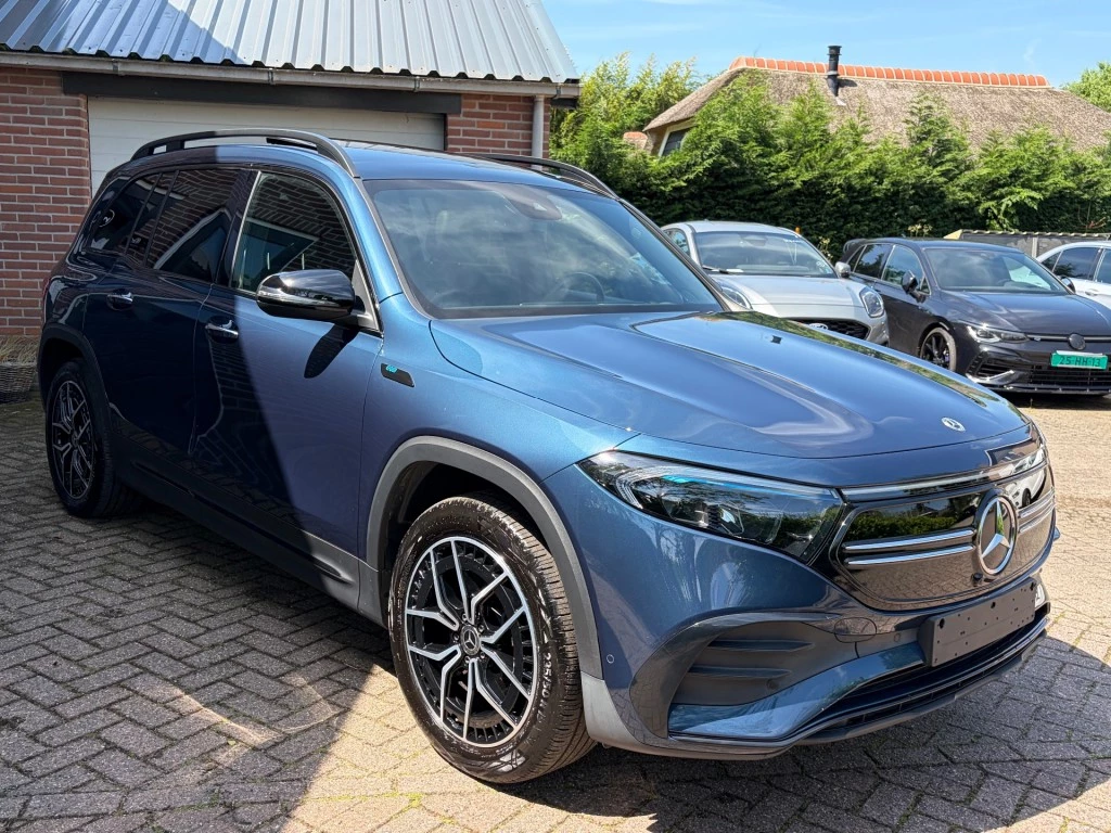 Hoofdafbeelding Mercedes-Benz EQB