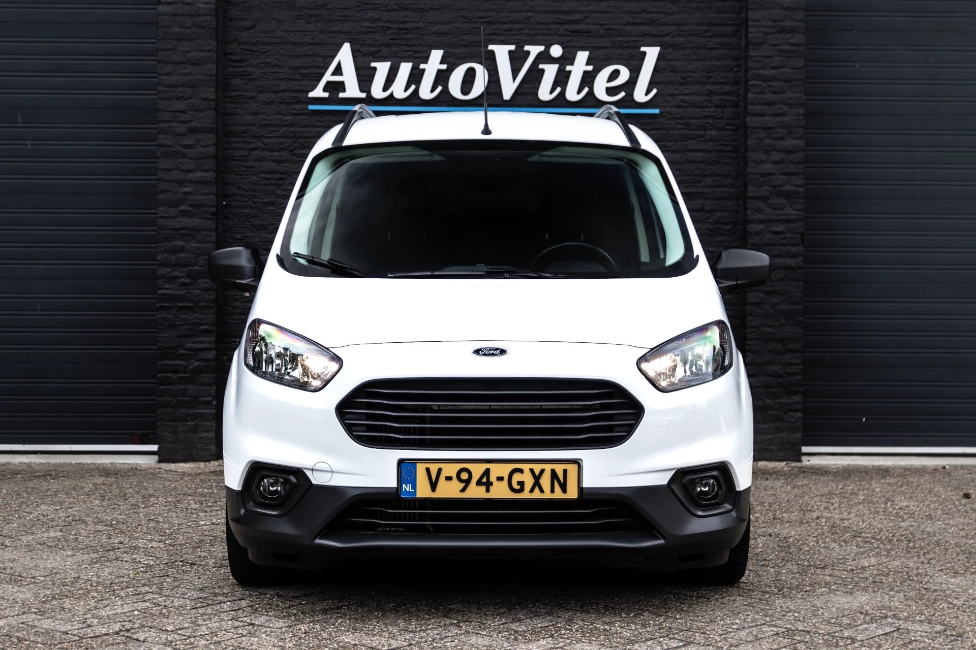 Hoofdafbeelding Ford Transit Courier