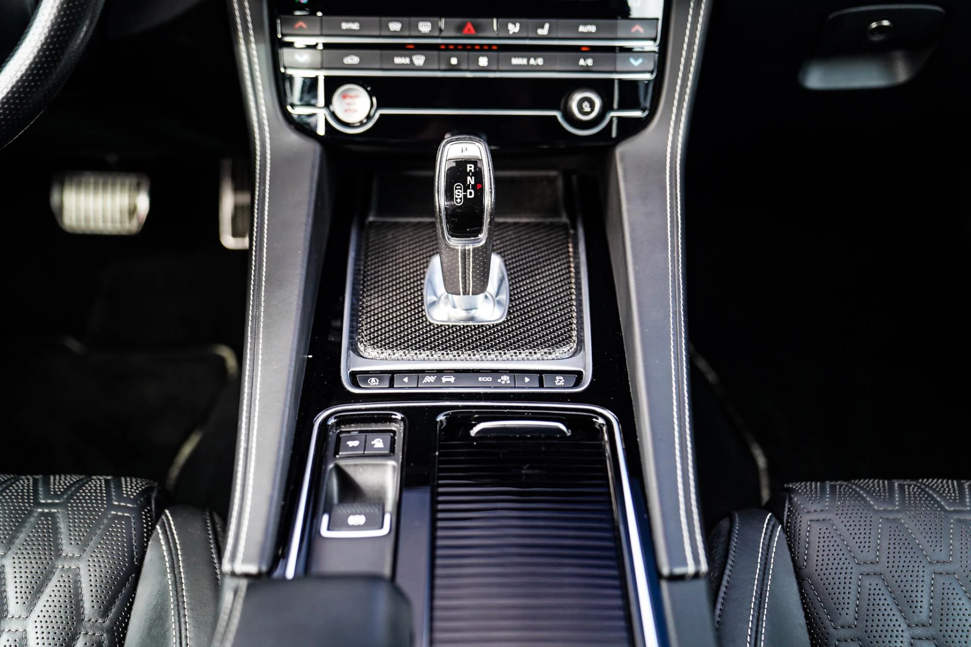Hoofdafbeelding Jaguar F-PACE