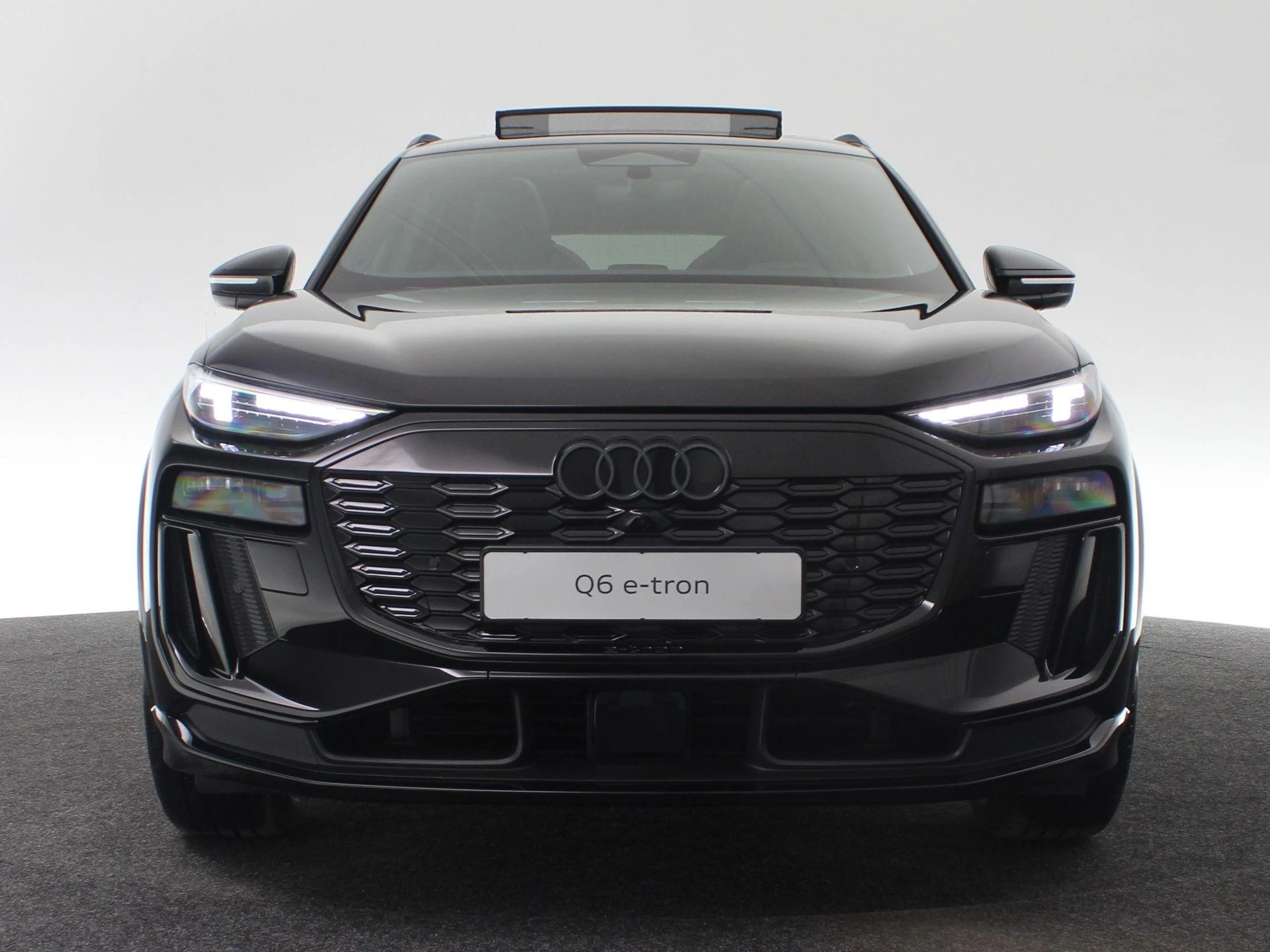Hoofdafbeelding Audi Q6 e-tron