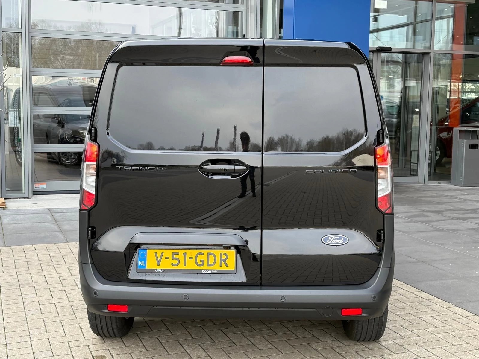 Hoofdafbeelding Ford Transit Courier